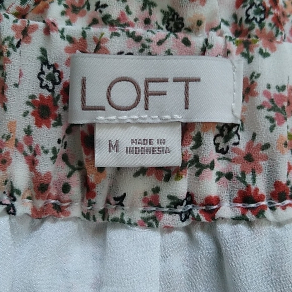 Loft High Waisted Floral Pleated Shorts - Picture 11 of 15